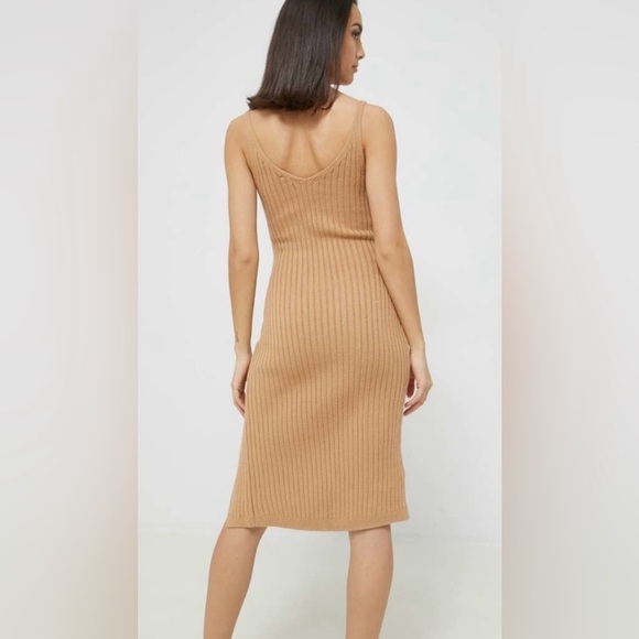 Hollister Elegant Tan Ribbed Knit Dress Boho Beach Vacation Bodycon Dress - Picture 2 of 11